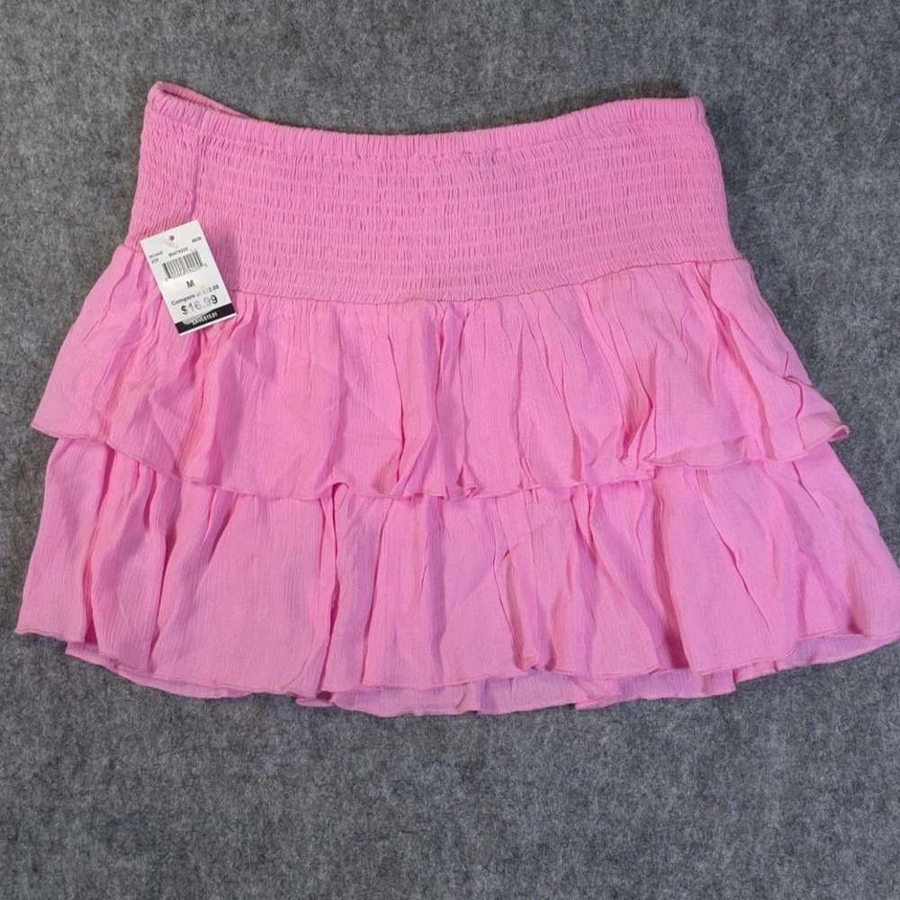 Pink‎ Ruffle Mini Skirt Smocked Tiered Coquette Barbiecore Summer Skirt Medium